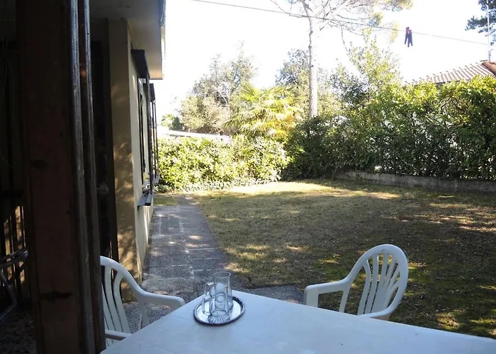 Tranquility Retreat - With A Lovely Garden Appartamento